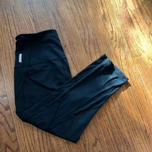 Zella High Waisted Capri Leggings